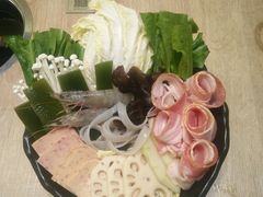 -呷哺呷哺(新世界百货望京店)
