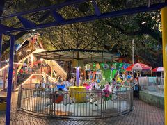 -顺德大良半月城游乐场