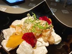 凤梨虾球-穹六人间 people 6(岳阳路店)