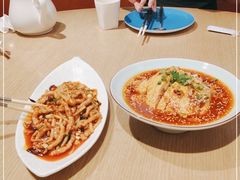 -渝信川菜 · 川味家常菜(财富购物中心店)