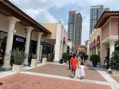 -佛罗伦萨小镇广佛名品奥特莱斯(疏港路店)