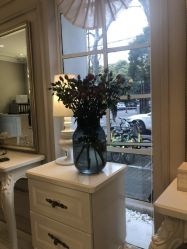 -e hair salon