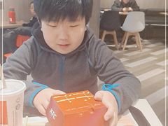 -肯德基(中纬店)