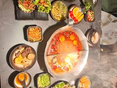 -湊湊火锅·茶憩(杭州湖滨银泰in77店)
