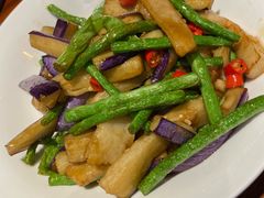 茄子烧豆角-唐师傅湘西名菜馆(武陵路店)