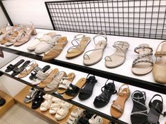 -BeLLE 百丽(上海月星环球港店)