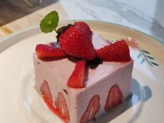 草莓外交官-蜜桃花开·中西融合菜E&W(南长街店)