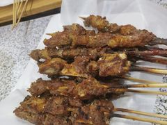 -巴汗羊肉串烧烤店