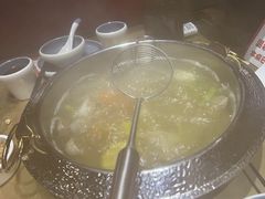 -左庭右院鲜牛肉火锅(金山万达店)