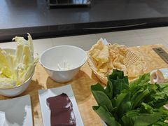 -寻牛记·地道潮汕鲜牛肉火锅(普罗旺斯店)