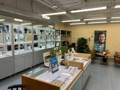 -无奔眼镜·蔡司·依视路授权店(马家堡店)
