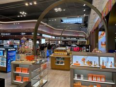 -王权免税店(廊曼机场店)