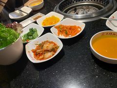 -木槿花韩式炭烤·熟成肉工坊(孙文东路店)