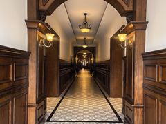 -Mark&Mars Restaurant