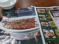 -湖南人家湘菜馆(镇江路店)