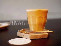 flat&nbsp;White-UNI UNI(环亚凯瑟琳店)