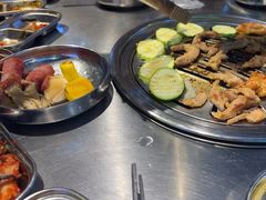 -哈哈碳都·牛肋条无限自助烤肉(台江万达店)