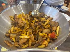 -老唐三下锅 ·张家界地标美食(溪布街店)
