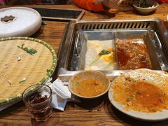 -吴氏老牌坊云南鱼豆花火锅店(通江街店)