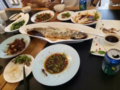 -鱼鲜饭香·招牌汽锅剁椒鱼头王