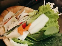 -湊湊火锅·茶憩(打浦桥日月光店)