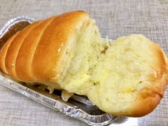 松软炼乳面包-味多美蛋糕(西安门店)