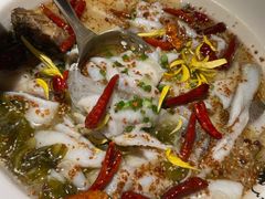 -江渔儿酸菜鱼(奥园广场金发购物中心店)