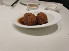 蛋黄狮子头-金春禧·鲁菜海鲜(延吉路万达店)