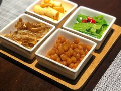 -乐领拈花溪·林涧食韵