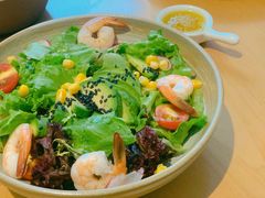 凤尾虾牛油果沙拉-WOKKA by艮上(中海环宇荟店)