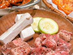 -蚂蚁洞·烤肉大营地(上海静安大悦城店)