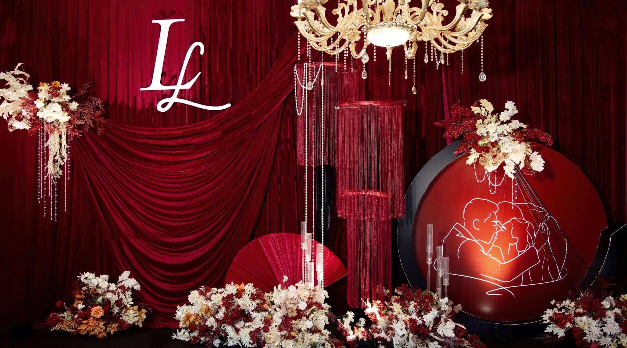 复古红绒布布幔婚礼