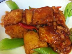 闫府第一福-闫府私房菜·百年鲁菜(恒隆店)