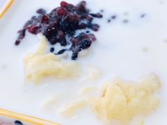 mini榴莲黑糯米小丸子-夏羽记甜品(小榄大信店)