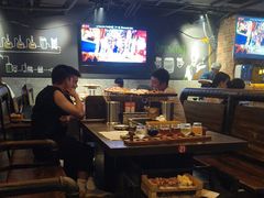 -麦凯伦烧烤·精酿超级工厂店(金桥总店)