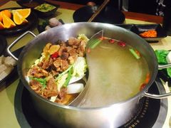 特色牛腩鸳鸯锅-手选潮汕鲜活牛肉火锅(二七广场店)