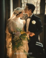 -雪中彩影婚纱摄影·微光艺术中心