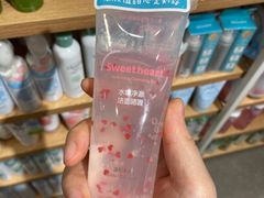 -名创优品(广州萝岗万达广场店)