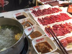 现切吊龙肉-为什么牛潮汕牛肉火锅(中信广场店)