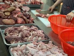 -标记美食新鲜猪杂(兴南大道店)