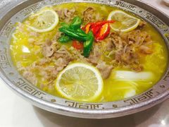 酸湯肥牛-醉英雄四川料理(国贸店)