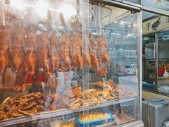 面包甜点陈列柜-陈光记烧腊店(罗保博士街店)