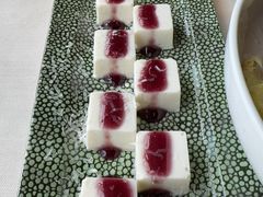 -珈境湖畔餐厅·湖北菜·江浙菜•樱花季(西北湖店)