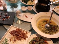 -皇城根·鲁菜济南菜·吊炉烤鸭·炒鸡鱼头(济南旗舰店)