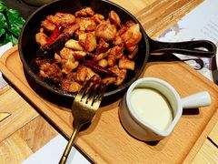 西班牙香煎无骨鸡腿肉-麦甜创意轻食餐厅(西康路店)