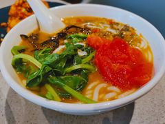 油鸡枞米线-半山腰·云南菜(侨福芳草地店)