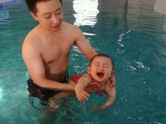 -小小王国亲子游泳(富民中心)