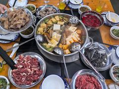 鸳鸯锅-佳荣老五生态牛肉馆