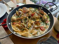 -Mark&Mars Restaurant