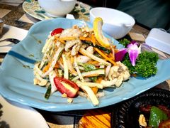 泰式无骨凤爪-萨芭蒂高空花园餐酒吧
